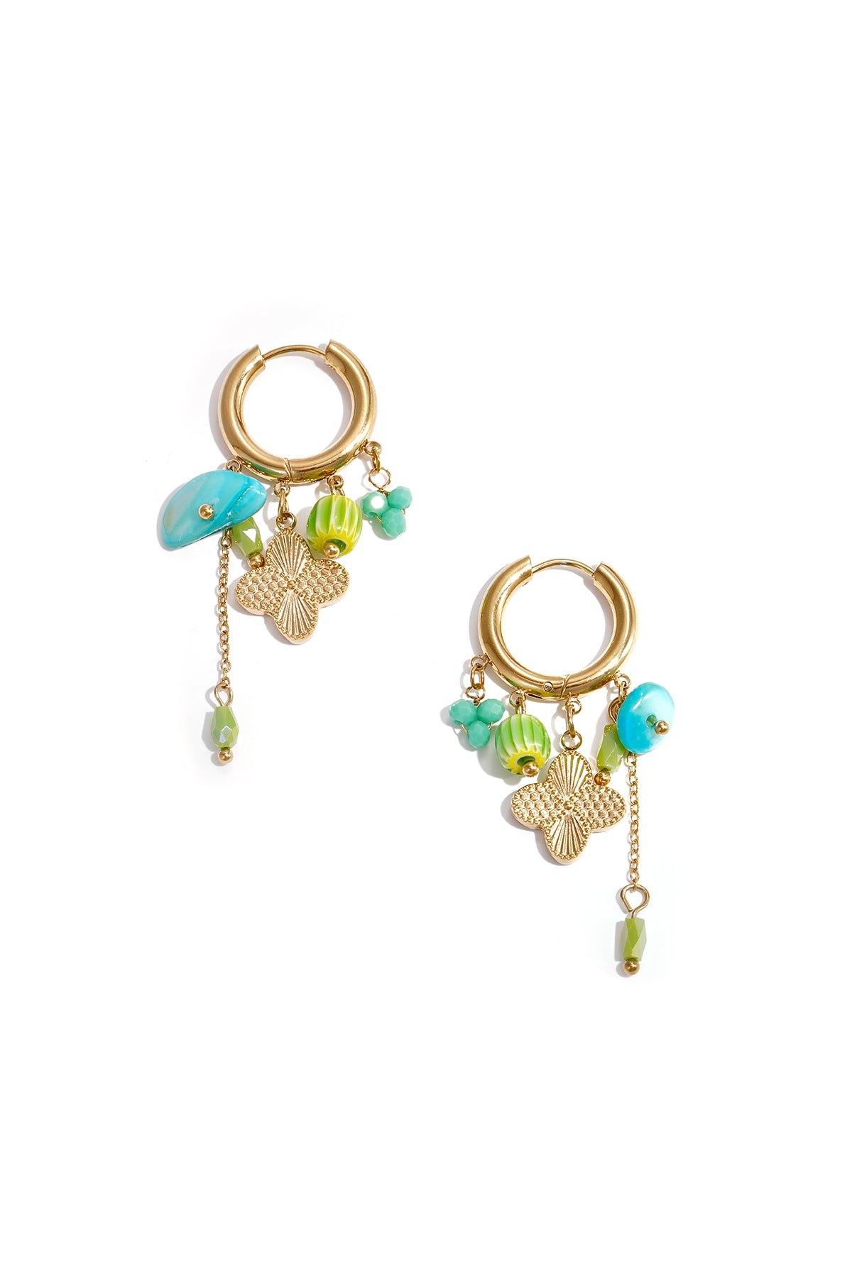 Petites boucles d'oreilles créoles avec chaînette et perles