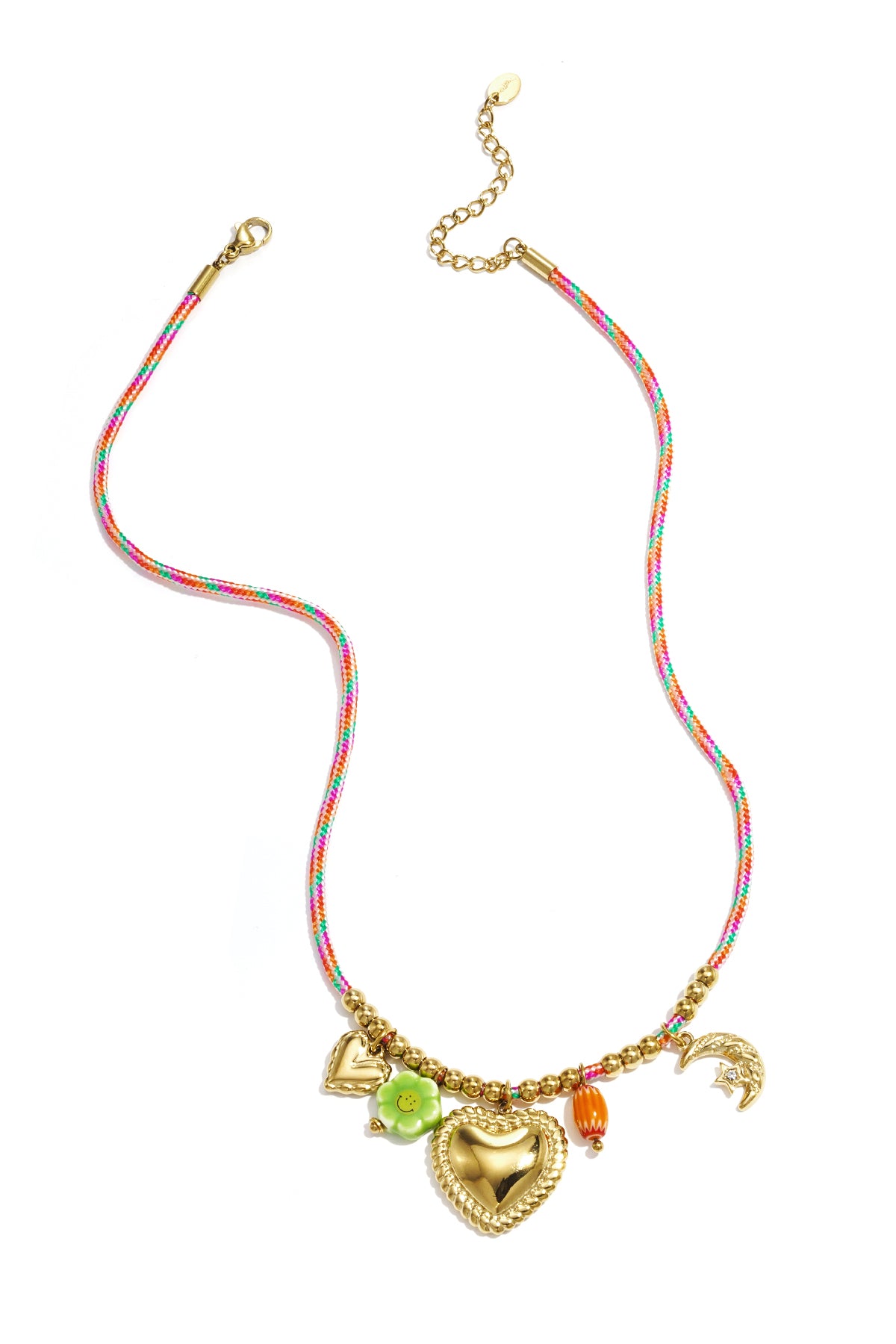 Collier en cordon coloré avec pendentifs variés