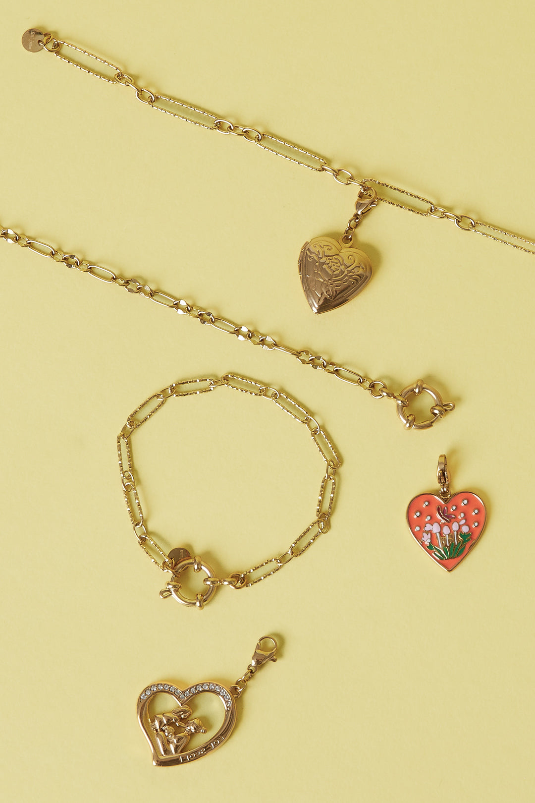 Bracelet avec fermoir avant et maillons alternés